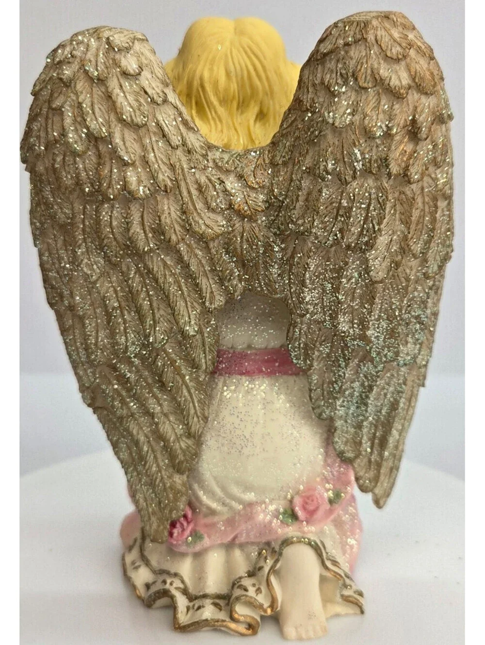 Dillard’s Kneeling Iced Angels Set 4 Figures 6” Hand Painted Christmas Decor VTG